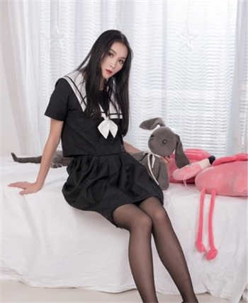 白峰美羽11月