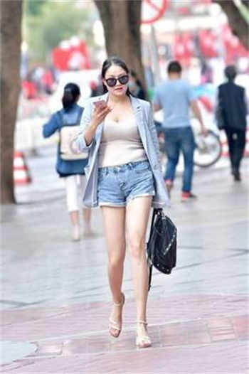 《杏林春暖》欣欣向荣