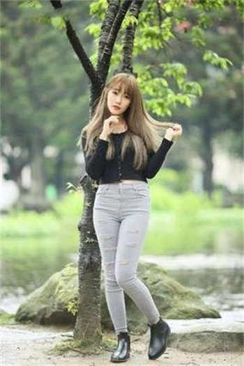 地下室女主骑木马小说