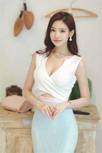杨明娜肚兜吻戏视频