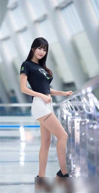 辅导员对大学生评语
