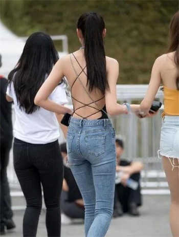 漫画免费下拉式