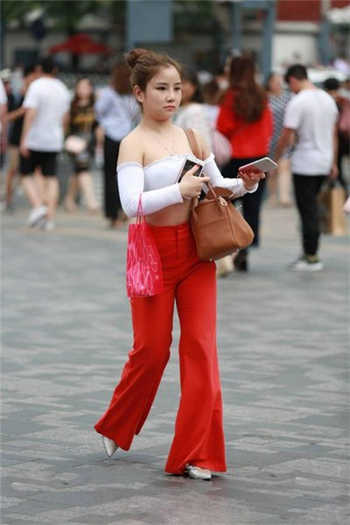 星空无限传媒女艺人图片
