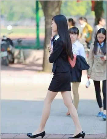 姨姐坐在我的大棒上