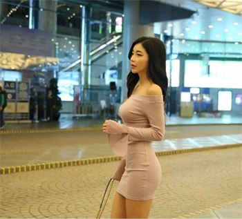 金发辣妹卡洗衣机