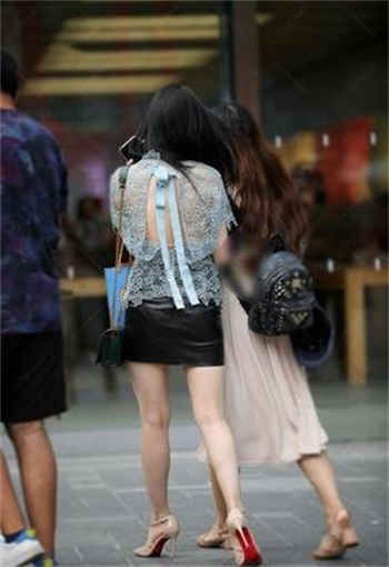 渣男欠债不还女友抵债
