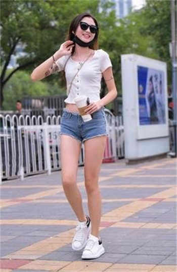 美丽的姨妈中文木天鱼