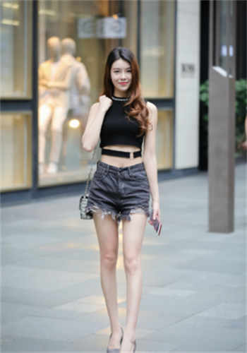 美女拖到光一件不视频