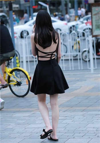 只为你回眸一眼三生甜