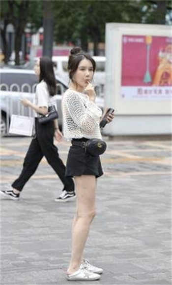 女大学生美容美发沙龙