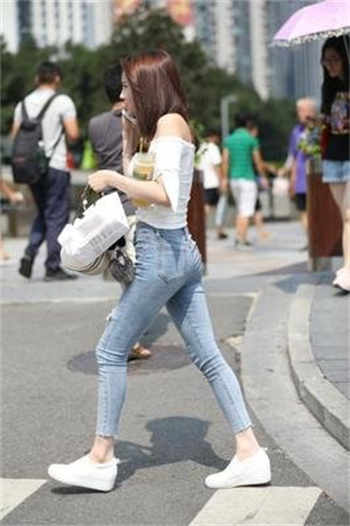 脱依服一件不剩的接吻