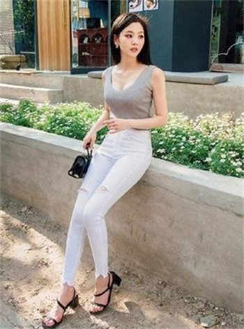 栗莉父亲的头