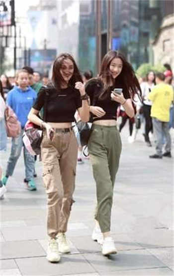 6女宿舍鞋底扇耳光
