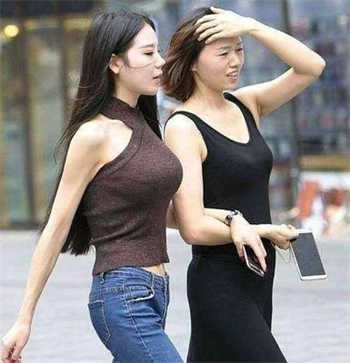 《甜蜜指尖让身体微热》