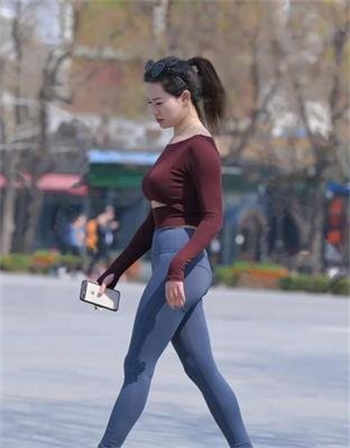 吉娜爱丽丝整容前照片